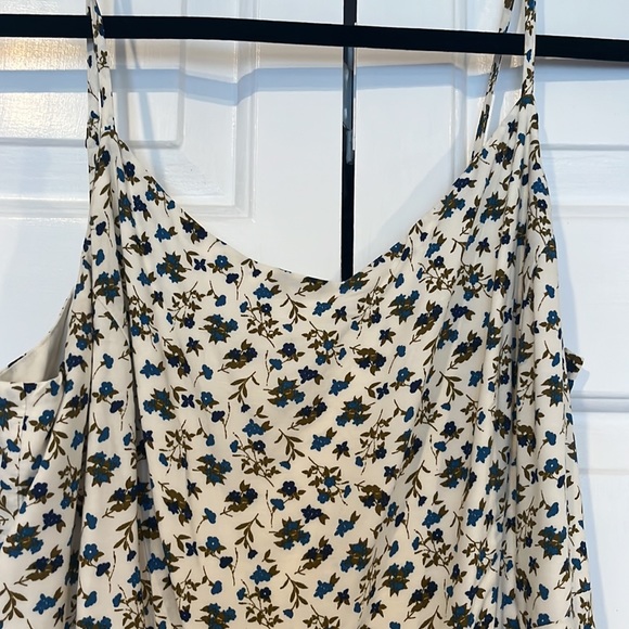 Lined Floral skater dress old navy - Picture 2 of 5